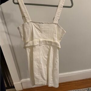 White Sleeveless Dress